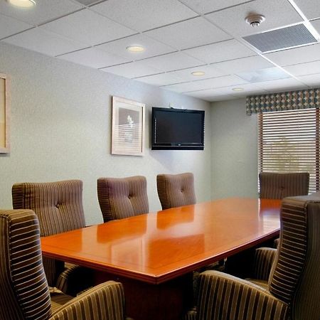 Wingate By Wyndham Yuma Hotel Facilities photo