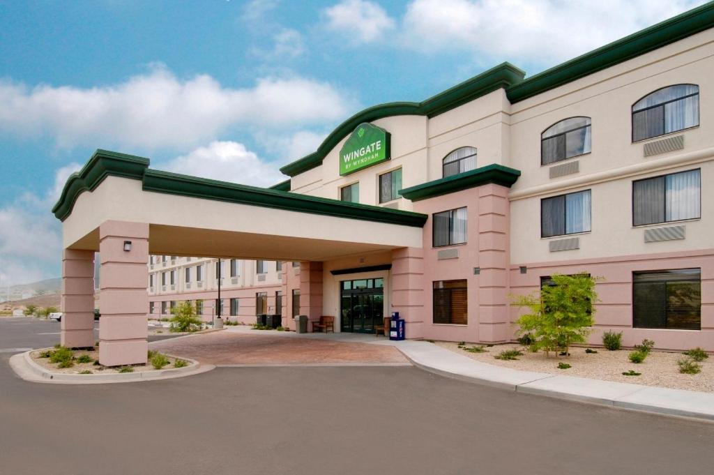 Wingate By Wyndham Yuma Hotel Exterior photo