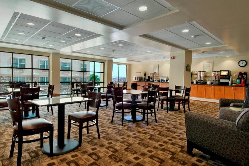 Wingate By Wyndham Yuma Hotel Exterior photo